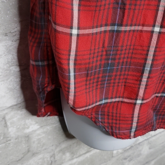 Levis Plaid Button Down Shirt - Picture 3 of 9